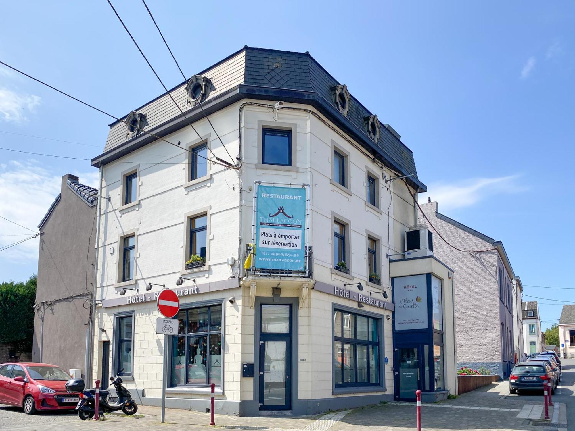 Hotel A Fleur De Couette Auvelais Esterno foto