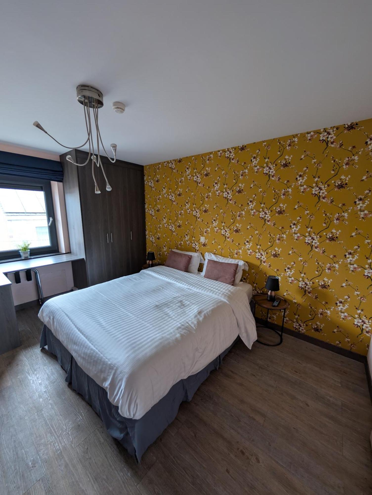 Hotel A Fleur De Couette Auvelais Esterno foto